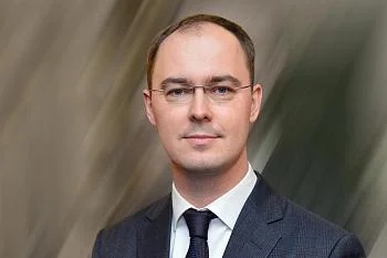 Министр здравоохранения региона Александр Кравченко поздравил коллег с Днем медицинского работника Министр здравоохранения региона Александр Кравченко поздравил коллег с Днем медицинского работника