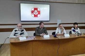 Медики напомнили жителям региона о соблюдении мер безопасности в новогодние праздники Медики напомнили жителям региона о соблюдении мер безопасности в новогодние праздники