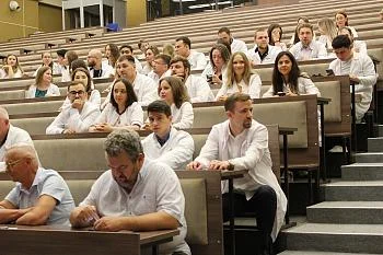 Выпускники ординатуры мединститута БФУ им. И. Канта получили дипломы об окончании обучения Выпускники ординатуры мединститута БФУ им. И. Канта получили дипломы об окончании обучения