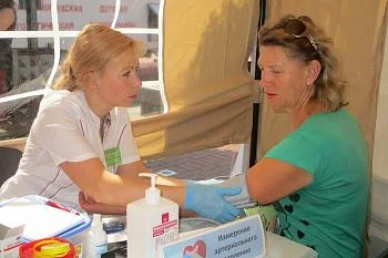 Проверить состояние своего здоровья пришли около трех тысяч жителей региона