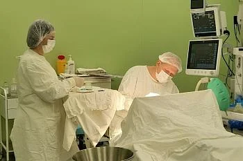 Врачи Детской областной больницы спасли трехлетнего ребёнка после падения из окна на шестом этаже Врачи Детской областной больницы спасли трехлетнего ребёнка после падения из окна на шестом этаже