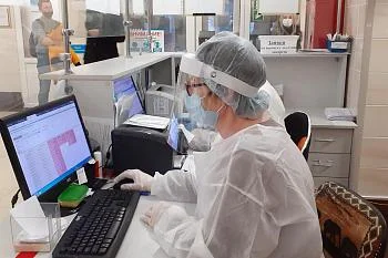 Внесены изменения в работу медицинских организаций региона в выходные и праздничные дни