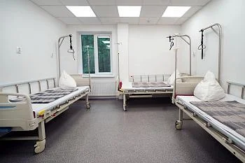 Завершен капитальный ремонт кровли и второго этажа стационара второй горбольницы на улице Дзержинского Завершен капитальный ремонт кровли и второго этажа стационара второй горбольницы на улице Дзержинского